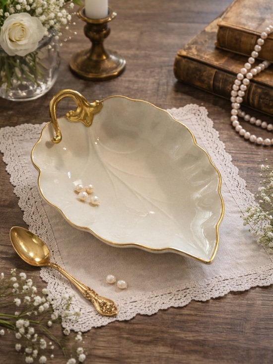 Lenox Other - Lenox Vintage Leaf Dish 24K Gold Trim Ivory Trinket Dish